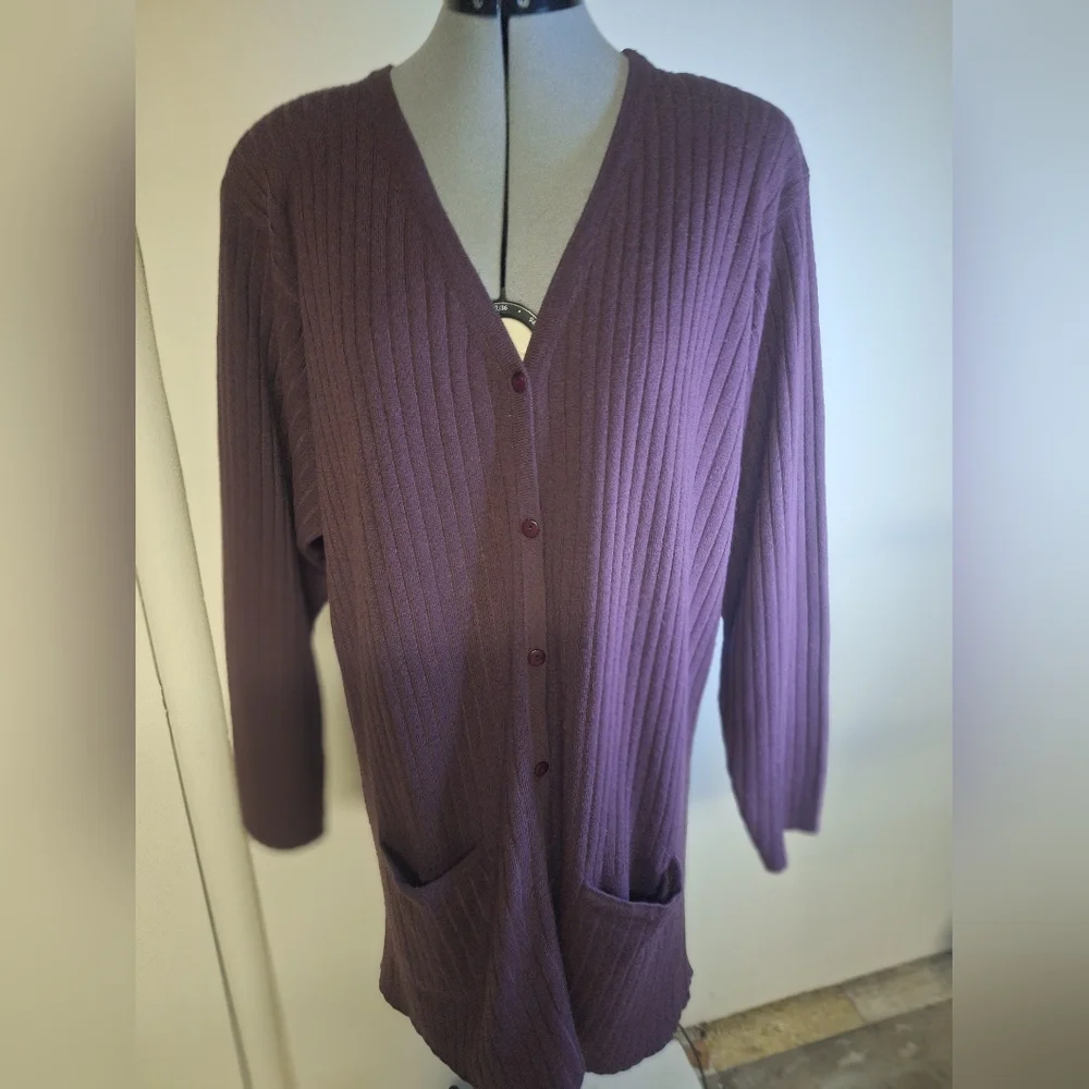Women's Ribbed Plum Cardigan Long Sweater Size Med